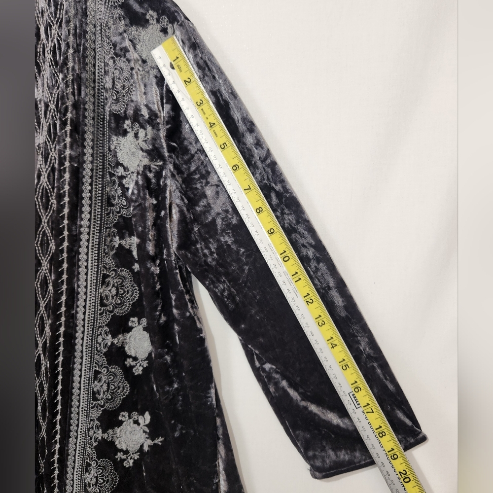 Andree by Unit Elegant Velvet Embroidered Gray Jacket Size M - Picture 3 of 9